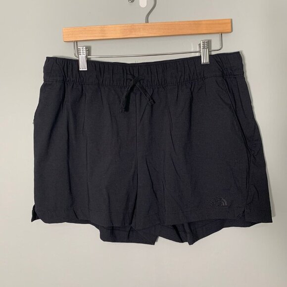 The North Face black pull on elastic waist 4" inseam athletic casual shorts - Picture 1 of 9